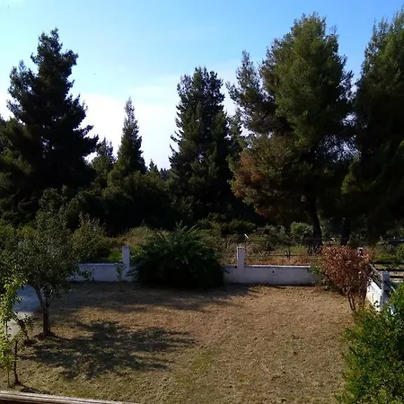 Stavro's Stone House Сиври